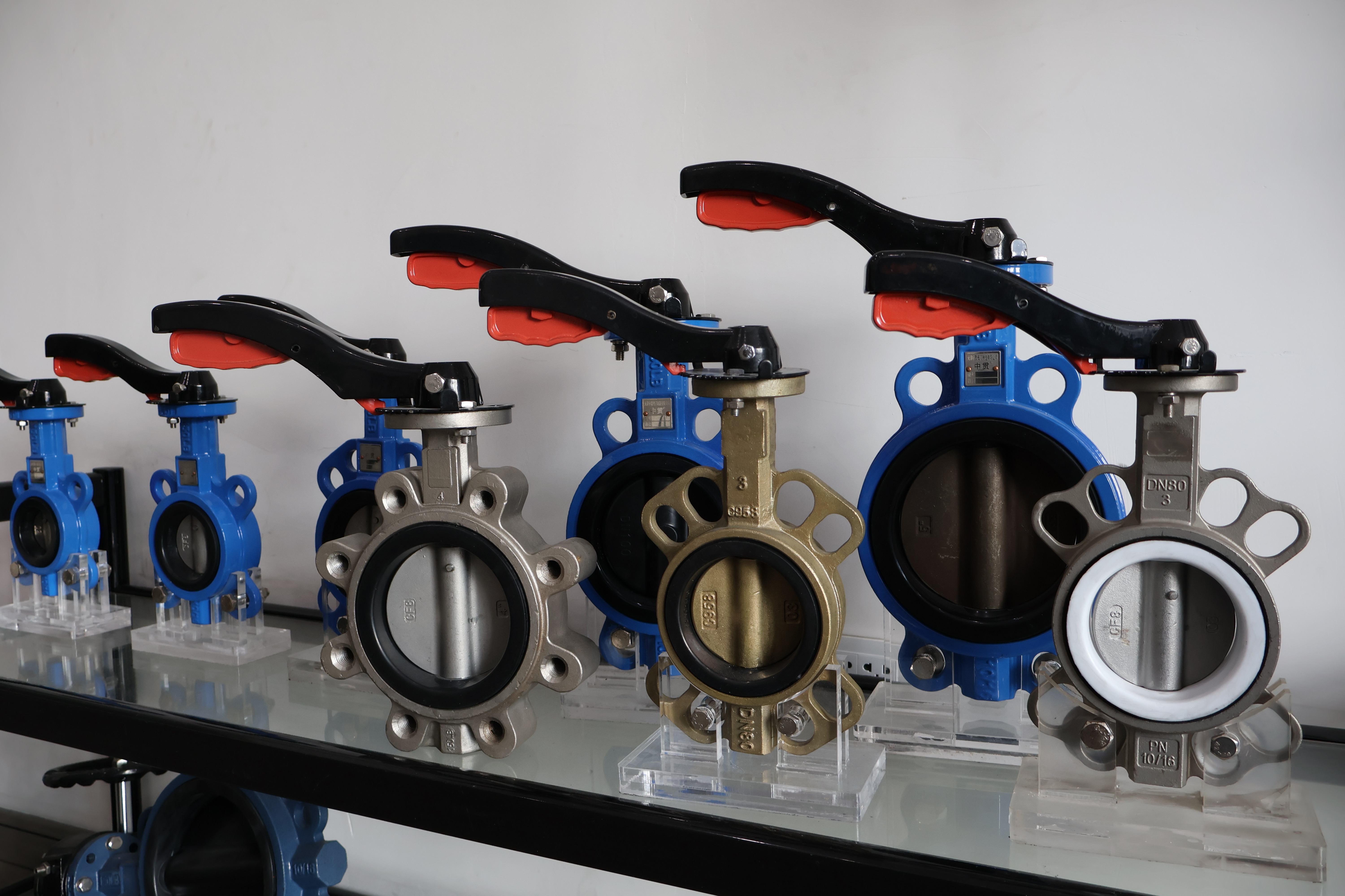 Dalykai, kuriuos turite žinoti pirkdami vožtuvus: nešvaistykite pinigų tamsoje!